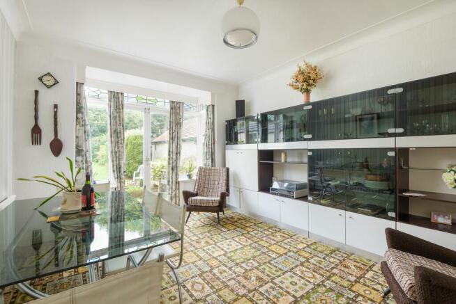 SITTING ROOM DINING ROOM AND KITCHEN