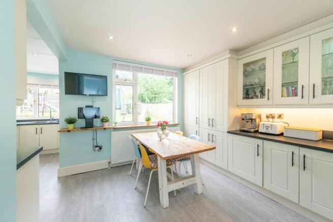SITTING ROOM DINING ROOM AND DINING KITCHEN