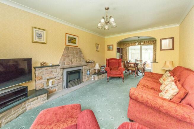 SITTING ROOM DINING ROOM AND KITCHEN