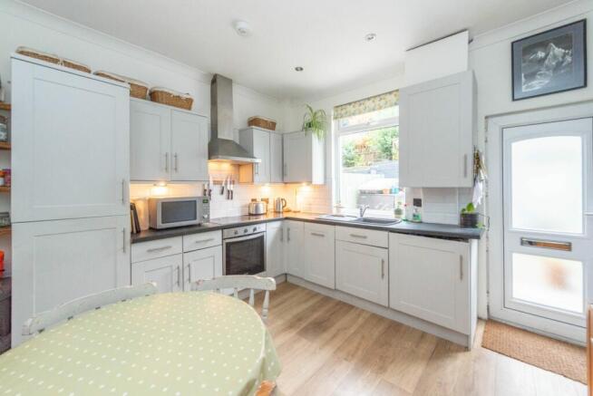 KITCHEN/DINER AND LOUNGE