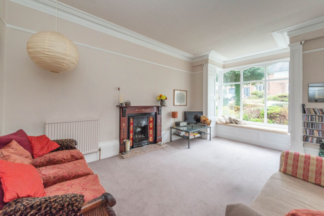 LOUNGE SITTING ROOM AND KITCHEN/DINER