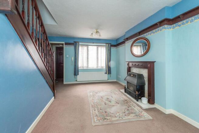 KITCHEN AND LOUNGE