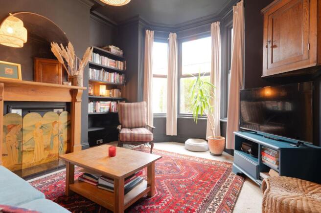 SITTING ROOM DINING ROOM AND KITCHEN