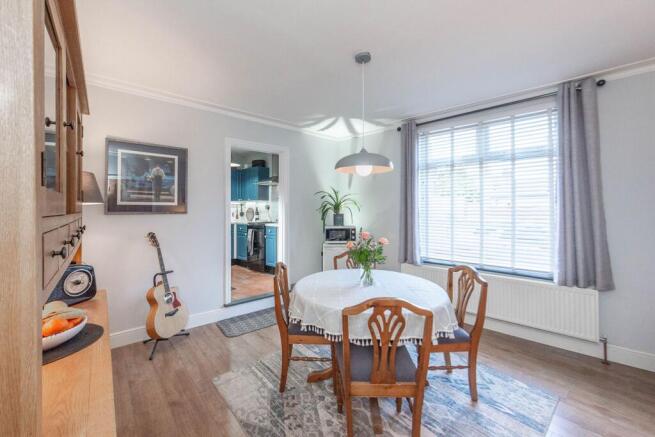 KITCHEN,DINER AND LIVING ROOM