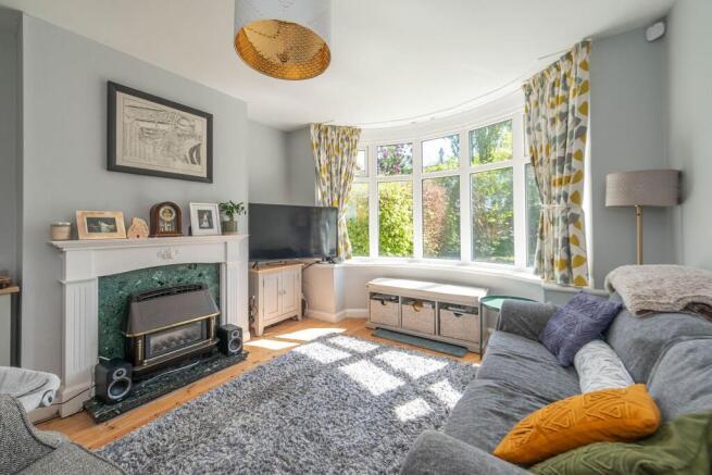 LIVING ROOM, KITCHEN AND DINER