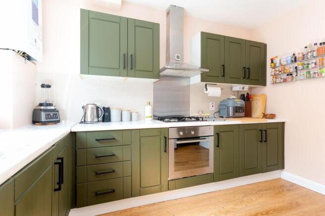 KITCHEN DINER AND LOUNGE