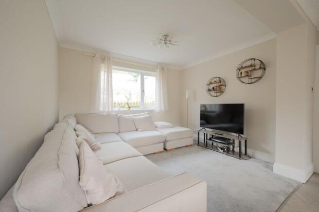 KITCHEN, LIVING ROOM AND DINER