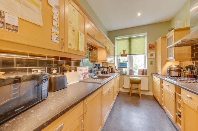 KITCHEN, DINER AND LIVING ROOM