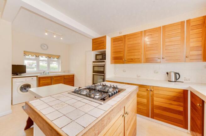 KITCHEN, DINING ROOM, LOUNGE AND GARDEN ROOM