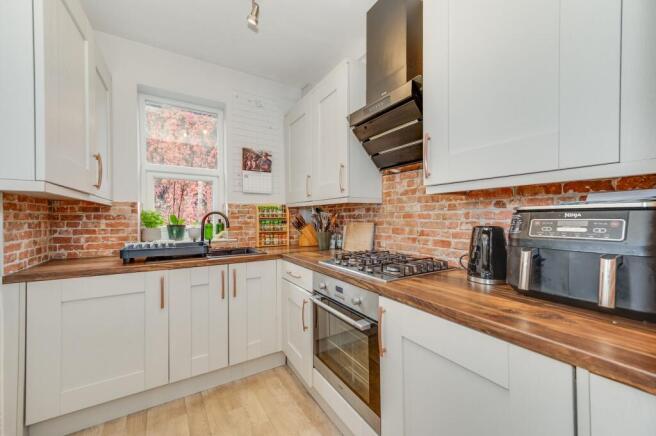 KITCHEN, DINER AND LIVING ROOM