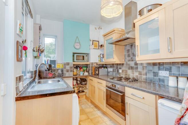 KITCHEN, DINER AND LIVING ROOM