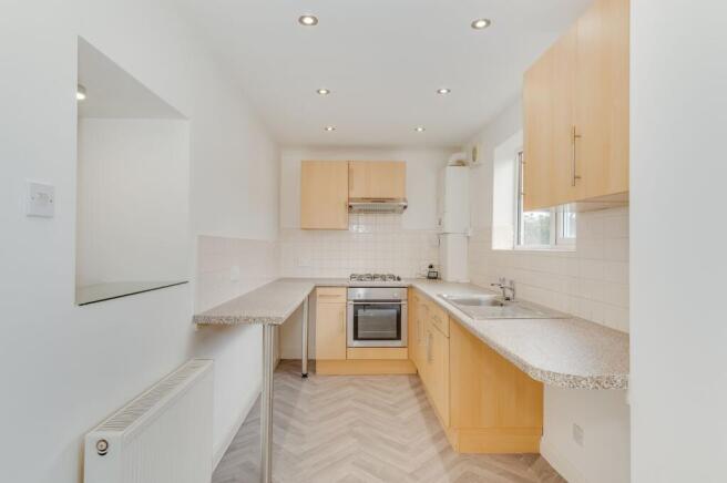 KITCHEN AND DINER/LOUNGE