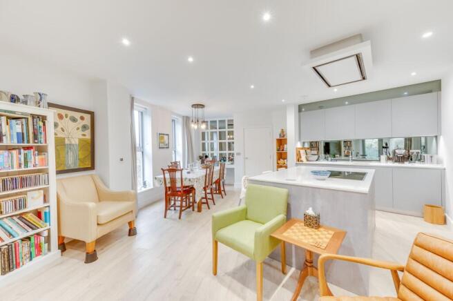 OPEN PLAN KITCHEN/DINER/LIVING ROOM