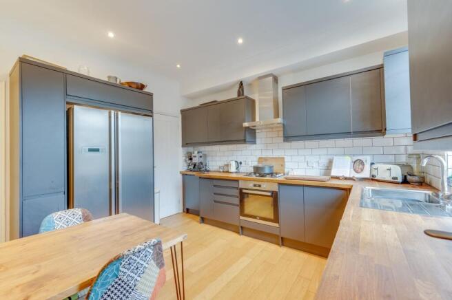 KITCHEN/DINER AND LOUNGE