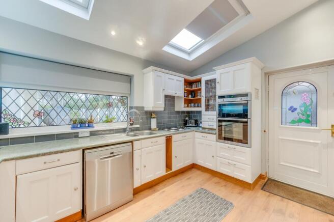 KITCHEN AND DINER/LIVING ROOM