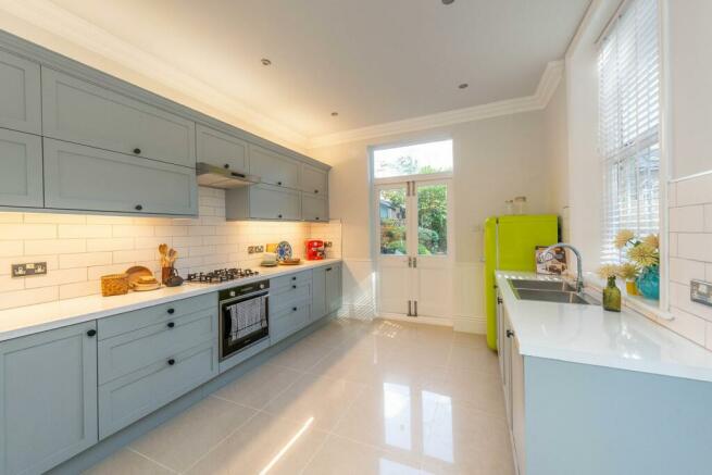 SITTING ROOM DINING ROOM AND KITCHEN