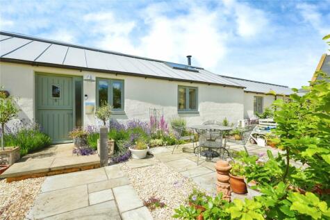 Sturt Farm Courtyard, Burford, OX18
