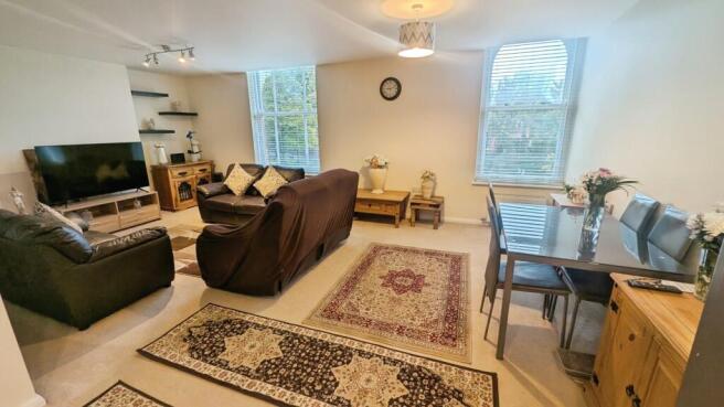 pbox-living_room-346387.jpg