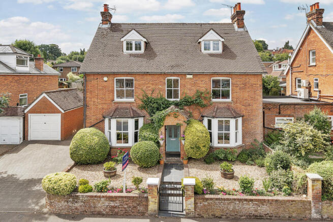 1326587-2-6887696...