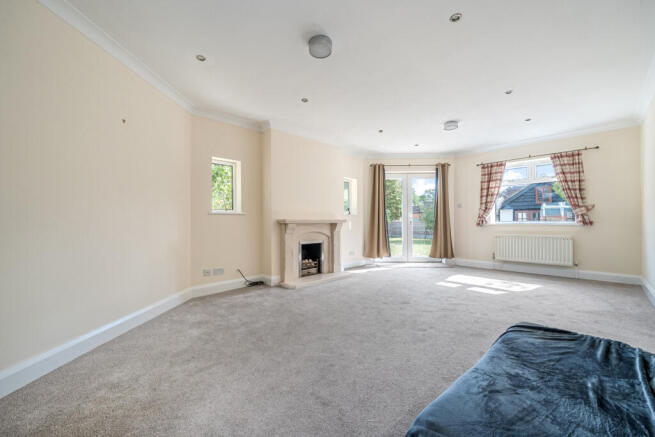 1343861-7-68b5754...