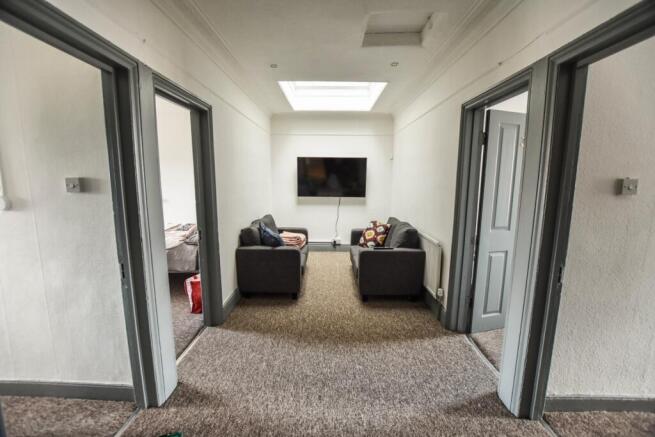 ARLMAN7_LIVING_ROOM
