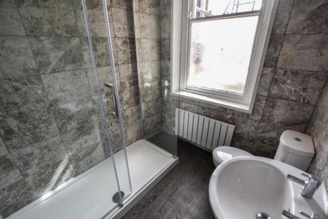 ARLMAN6_BATHROOM