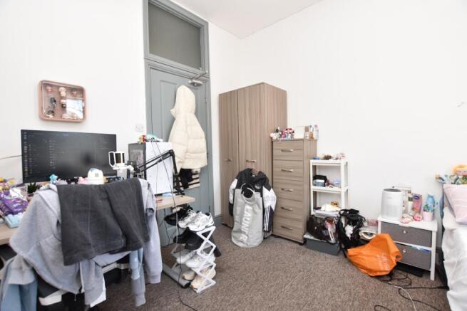 Room 4.