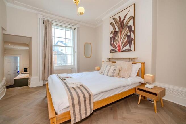 WhatsApp Image 2025-10-08 at 14.12.10.jpeg