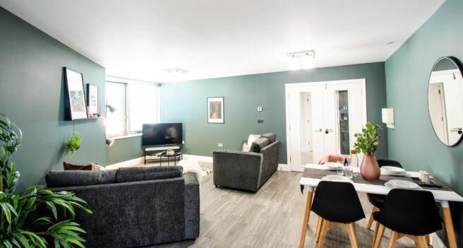 KITCHEN / LIVING ROOM