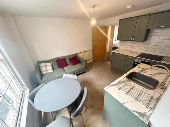 WhatsApp Image 2024-09-27 at 11.03.32_5a17dff5.jpg