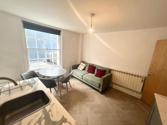 WhatsApp Image 2024-09-27 at 11.03.32_3ea509b6.jpg