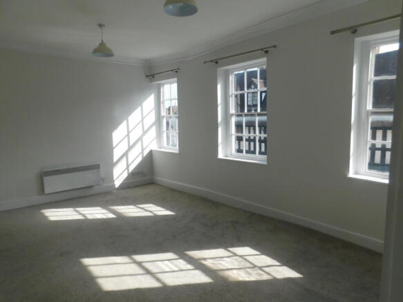 1 Bed Unfurnished Apartment