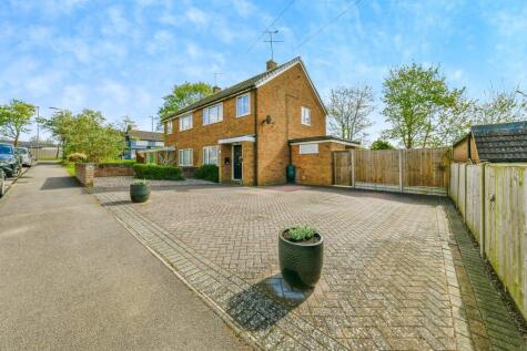 Spring Drive, Stevenage, Hertfordshire, SG2