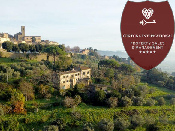 10 bedroom villa for sale in Cortona Arezzo Tuscany Italy