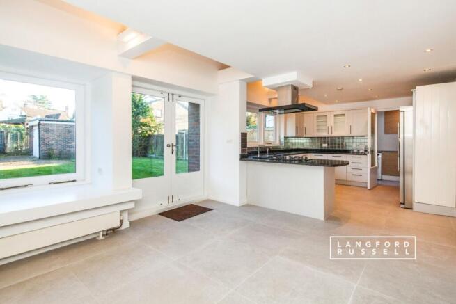 8102ade9-2ec9-f01...