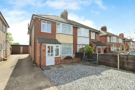 Rugby - 4 bedroom semi-detached house for sale