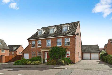 Crackthorne Drive, Coton Park, Rugby