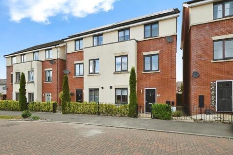 Aspen Road, Eden Park, Rugby