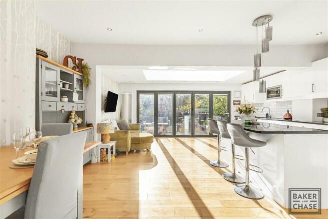 Kitchen / Dining Room