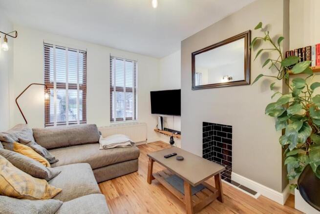 Living Room/Kitchen