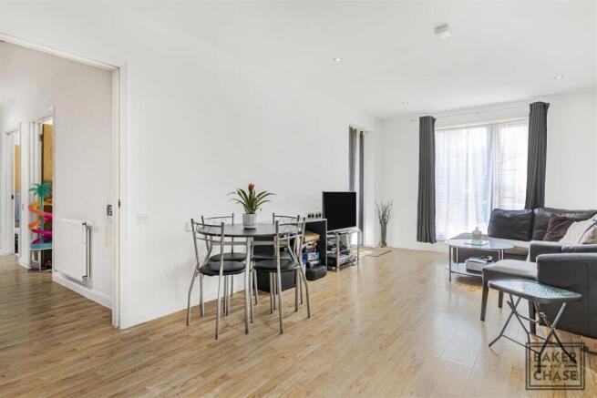 Lounge/Kitchen