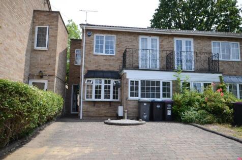 Collins Cross, Bishop's Stortford, Hertfordshire, CM23