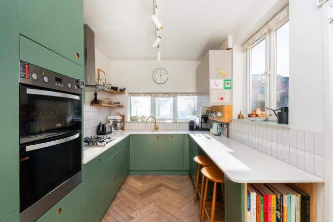 0D9RBR - Kitchen C.jpg