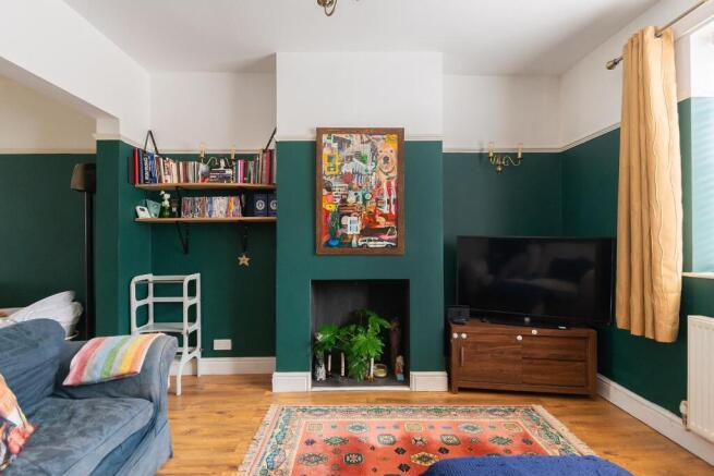 0S7SSG - Living Room A.jpg