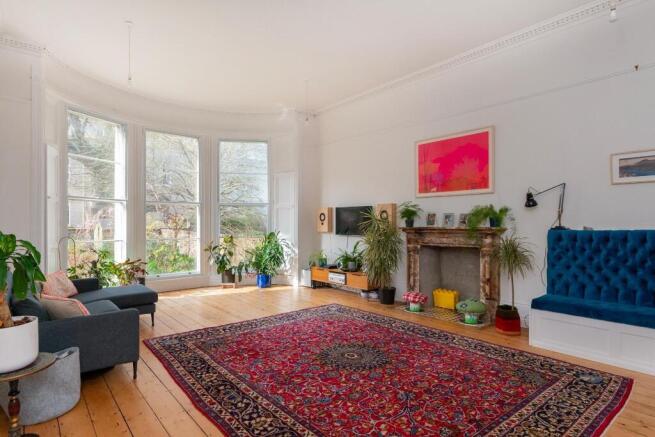 0W2PCN - Living Room E.jpg