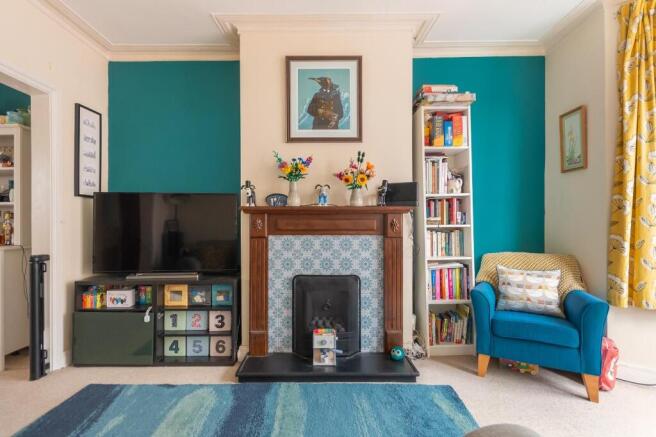 1C4SRD - Living Room B.jpg