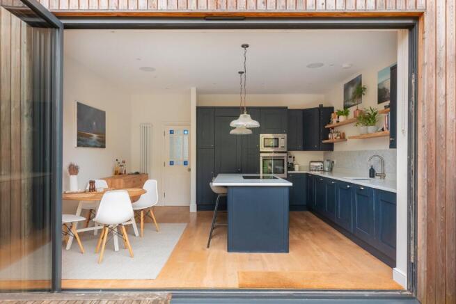 1L3PSG - Kitchen Diner A.jpg