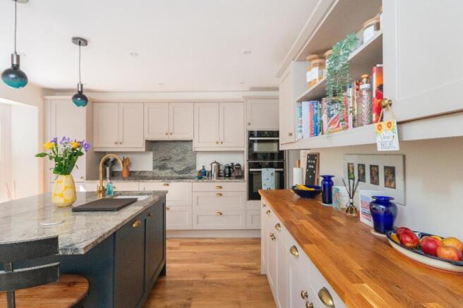 4A2RSV - Kitchen D.jpg