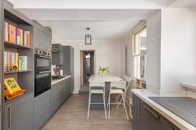 6I1RSE - Kitchen D.jpg