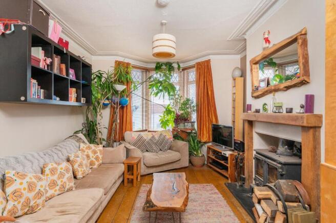 8D6RWH - Living Room D.jpg